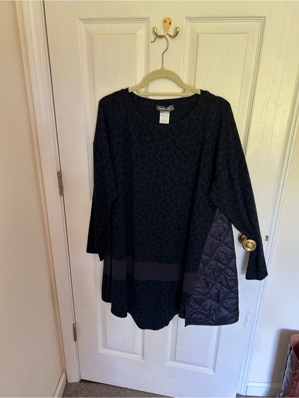 Alembika Women's Blue with Black  Long-Sleeve Tunic with Side Quilted Panel